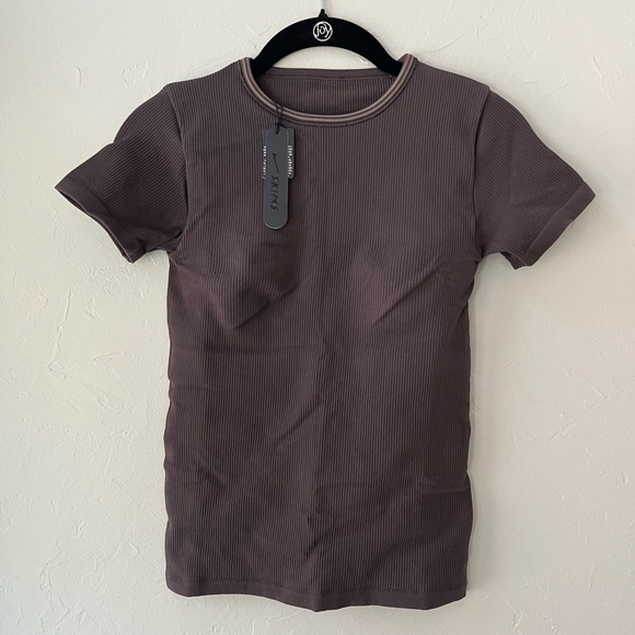 SKIMS Tops - SKIMS NIKE SEAMLESS SHORT SLEEVE RIBBED TOP PHOENIX TRUFFLE S